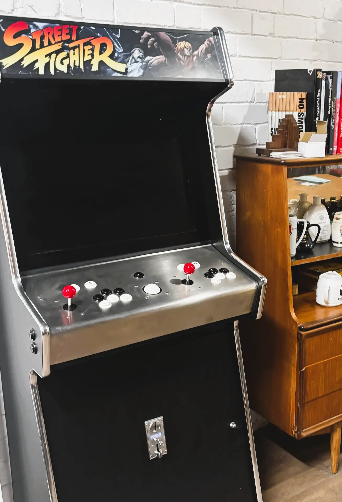 Street Fighter arcade machine in Hulk's welcoming Malvern office